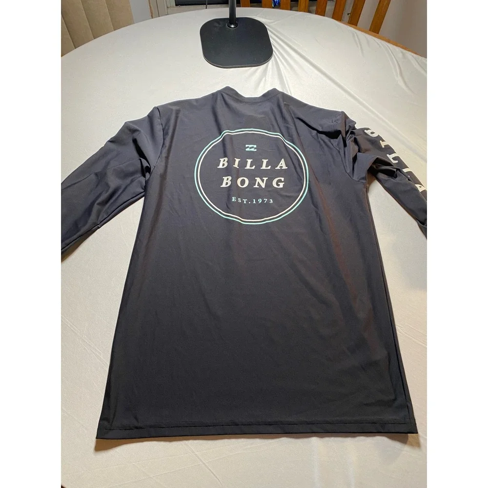 Billabong Mens UVSURF UPF 50+ Long Sleeve Rash Guard Gray Loose Fit Medium